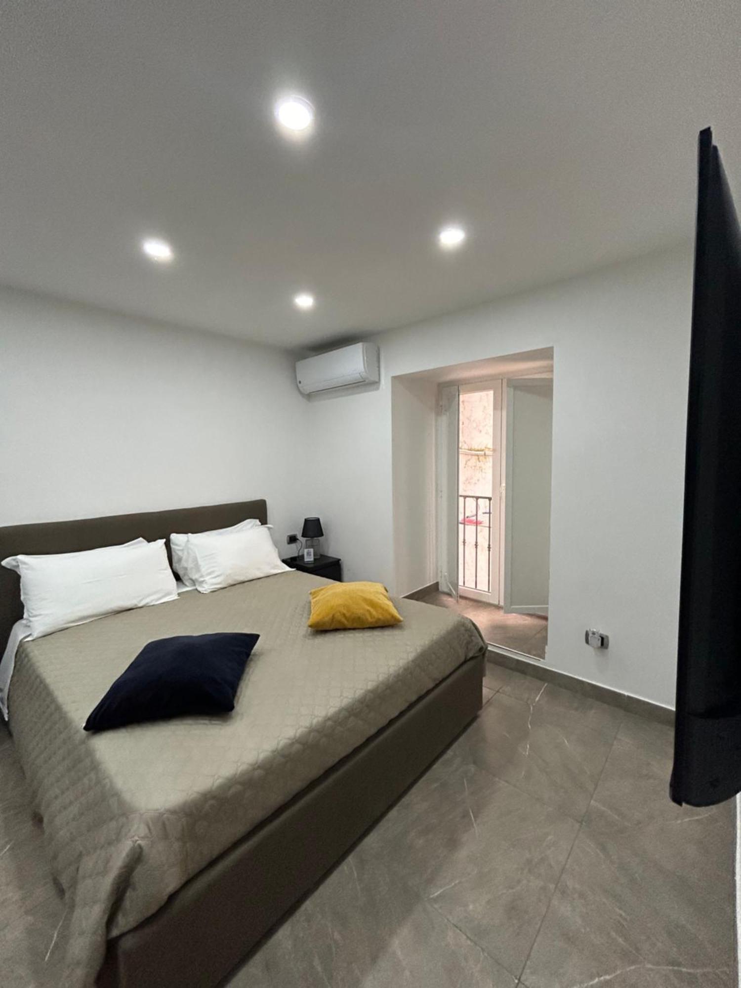 Casina Al Duomo Apartment Naples Exterior photo